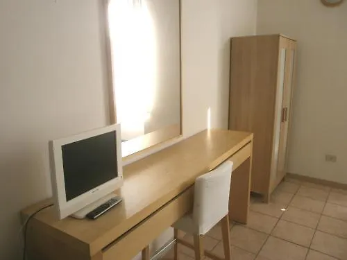Residence Victoria 밀라노 아파트호텔